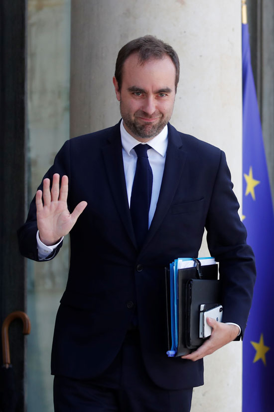 وزير المناطق الفرنسية وراء البحار سيباستيان ليكورنو