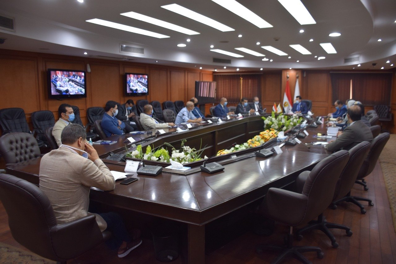 اجتماع الوزير مع مجلس مراكز الشباب