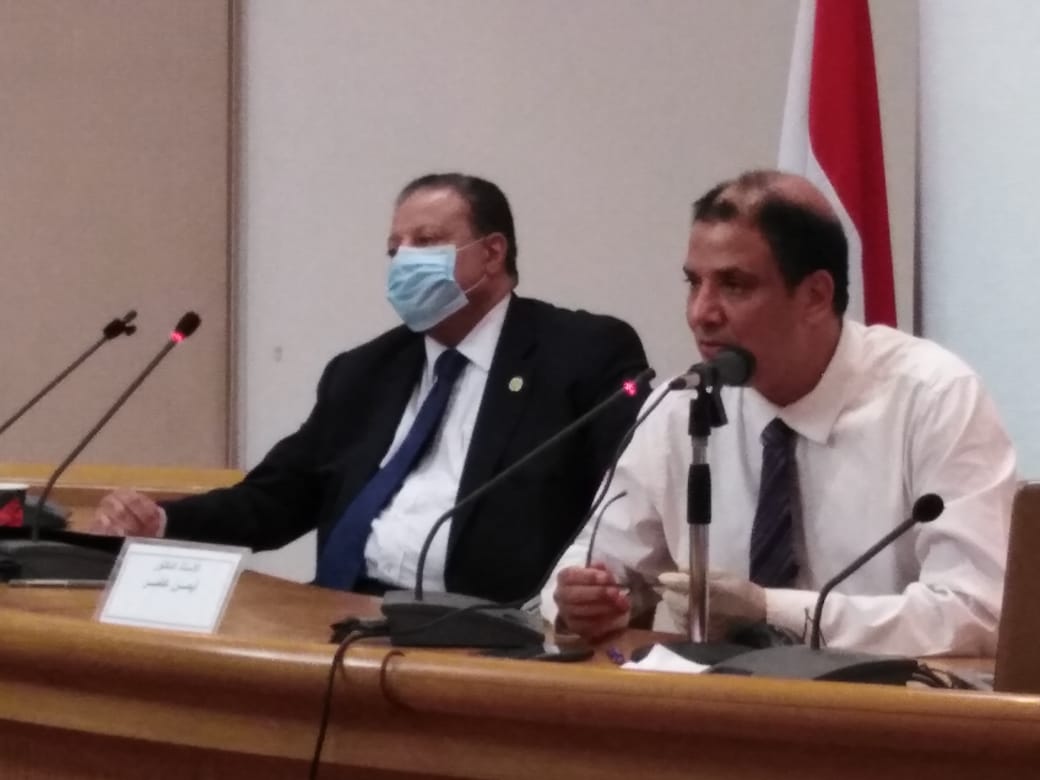 جانب من الندوة (3)