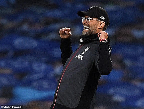 احتفال كلوب بهدف صلاح