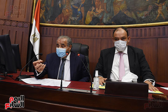 اجتماع لجنة الشئون الاقتصادية  (2)