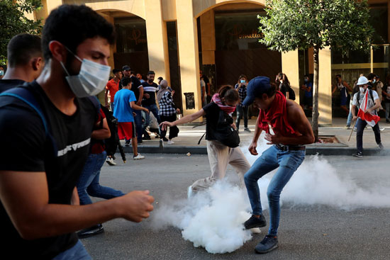 قنابل الغاز قنابل الغاز