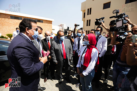 جولة وزير التعليم العالى  (2)