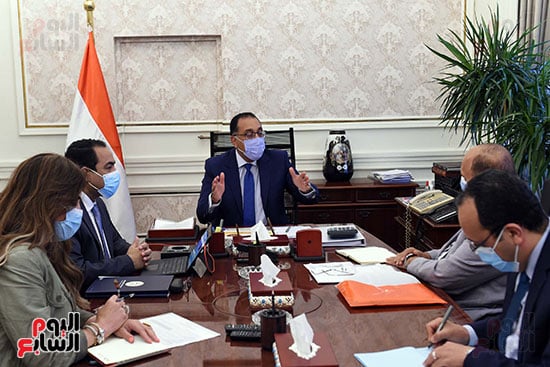 رئيس الوزراء يتابع خطوات إعادة هيكلة الوزارات  (3)