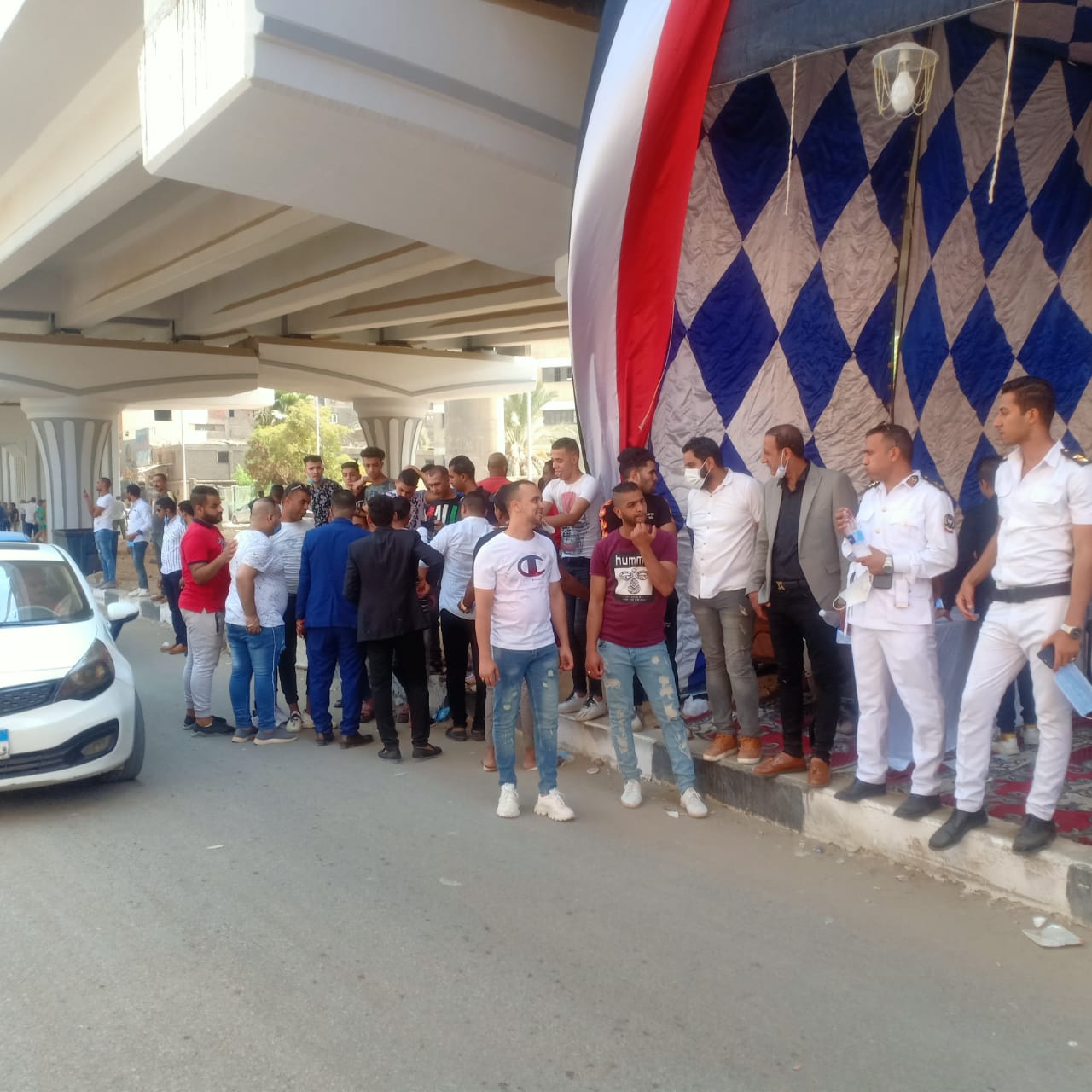 المواطنين يدلون بأصواتهم في انتخابات الشيوخ (1)