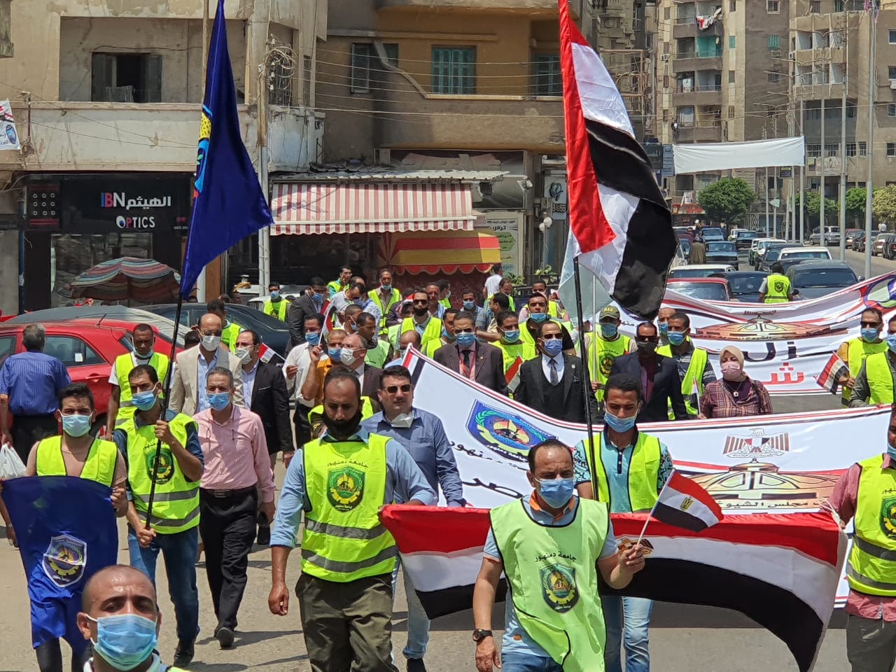مسيرات حاشدة بشوارع دمنهور لتحفيز المواطنين (2)