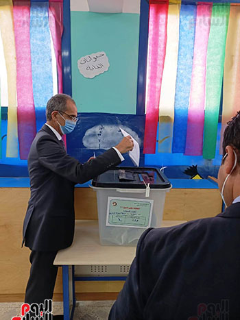 وزير-الاتصالات-(3)