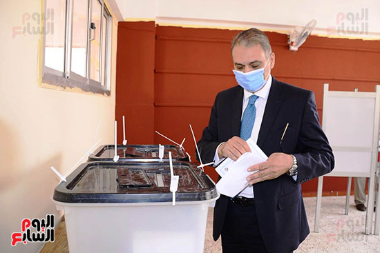 وزير شئون المجالس النيابية (15)