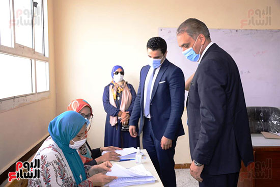 وزير شئون المجالس النيابية (14)