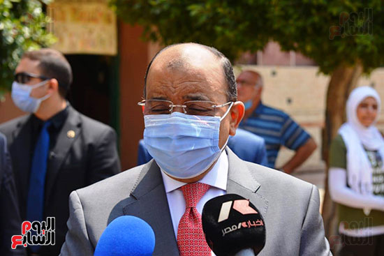 وزير التنميه المحليه (8)