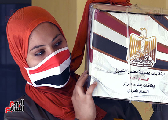 رئيس الوزراء يُدلى بصوته فى انتخابات مجلس الشيوخ (1)