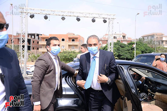 وزير شئون المجالس النيابية (10)