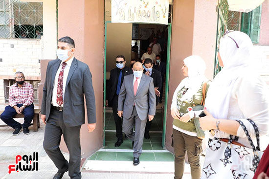 وزير التنميه المحليه (10)