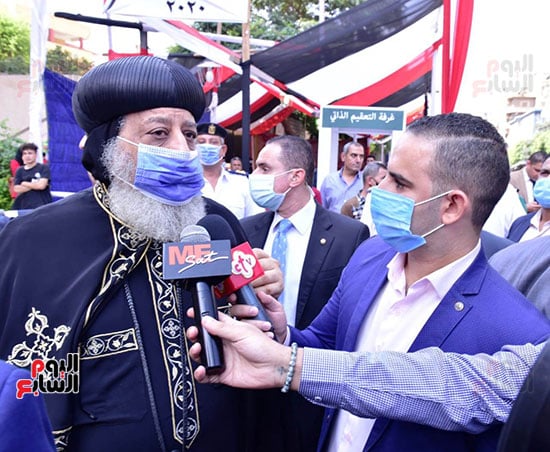 البابا تواضورس يدلى بصوته فى انتخابات مجلس الشيوخ (25)