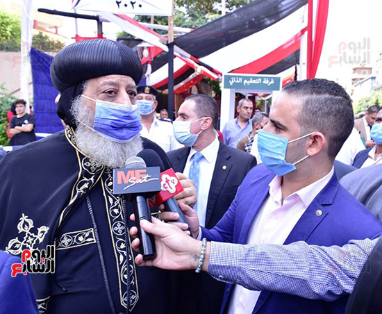 البابا في لقاءات تليفزيونية عقب الإدلاء بصوته الإنتخابي البابا في لقاءات تليفزيونية عقب الإدلاء بصوته الإنتخابي