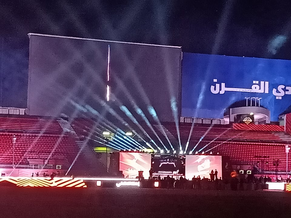 شاشات عملاقة شاشات عملاقة