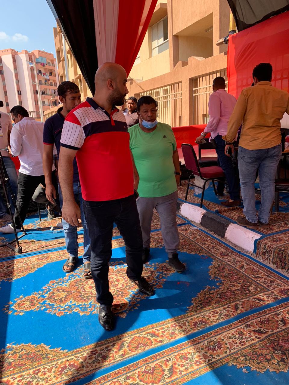 عبد الباسط حمودة من أمام لجنة حى الأسمرات (2)