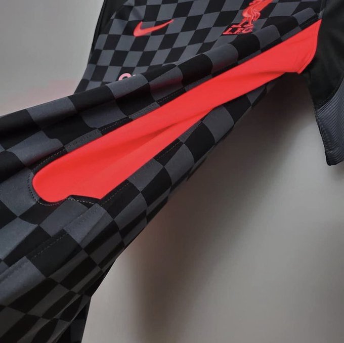 قميص الريدز