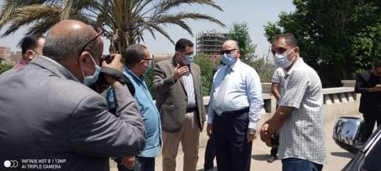 محافظ القاهرة يتفقد أعمال تطوير كورنيش ترعة الإسماعيلية (1)