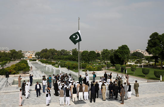مسؤولون في باكستان يحتفلون بعيد الاستقلال