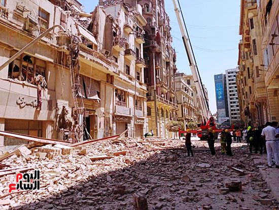 عقار قصر النيل المنهار (6)