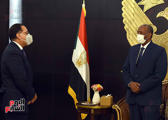 مقابله رئيس المجلس السيادى  (2)