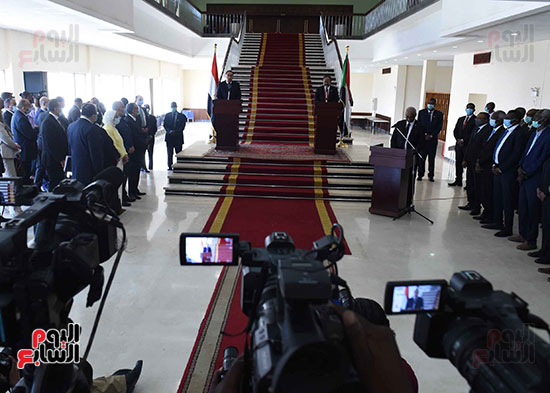  الدكتور مصطفى مدبولى، رئيس الوزراء ونظيره السودانى الدكتور عبد الله حمدوك (4)