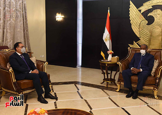 مقابله رئيس المجلس السيادى  (3)