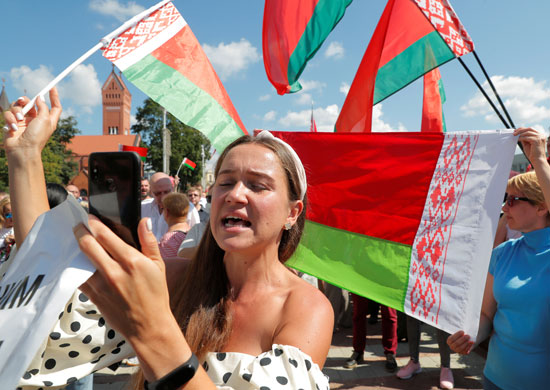 2020-08-16T100552Z_1421087463_RC2YEI9VCKCJ_RTRMADP_3_BELARUS-ELECTION