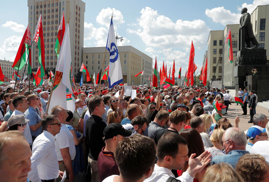 2020-08-16T103903Z_1165586089_RC2YEI90CNCT_RTRMADP_3_BELARUS-ELECTION