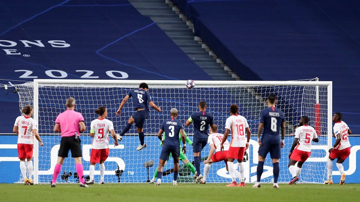 ماركينيوس لحظة تسجيل هدف باريس سان جيرمان