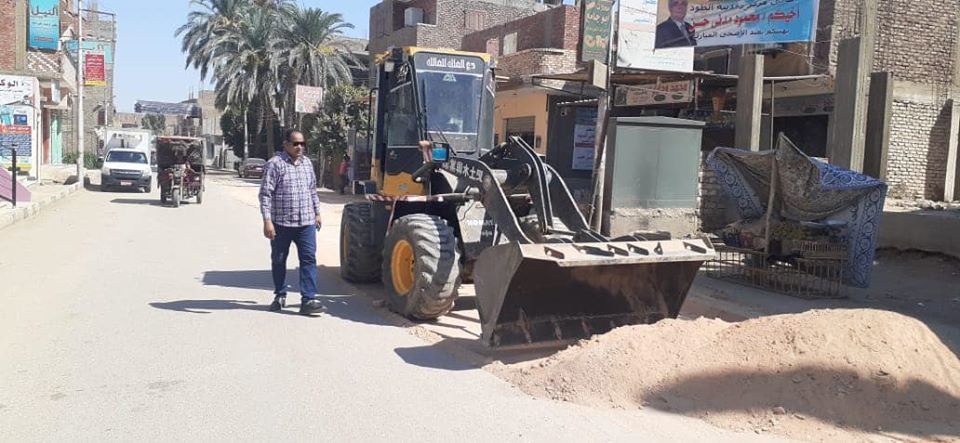 رئيس مدينة الطود يتابع رصف طريق مستشفى العديسات وخطة القرى  (1)