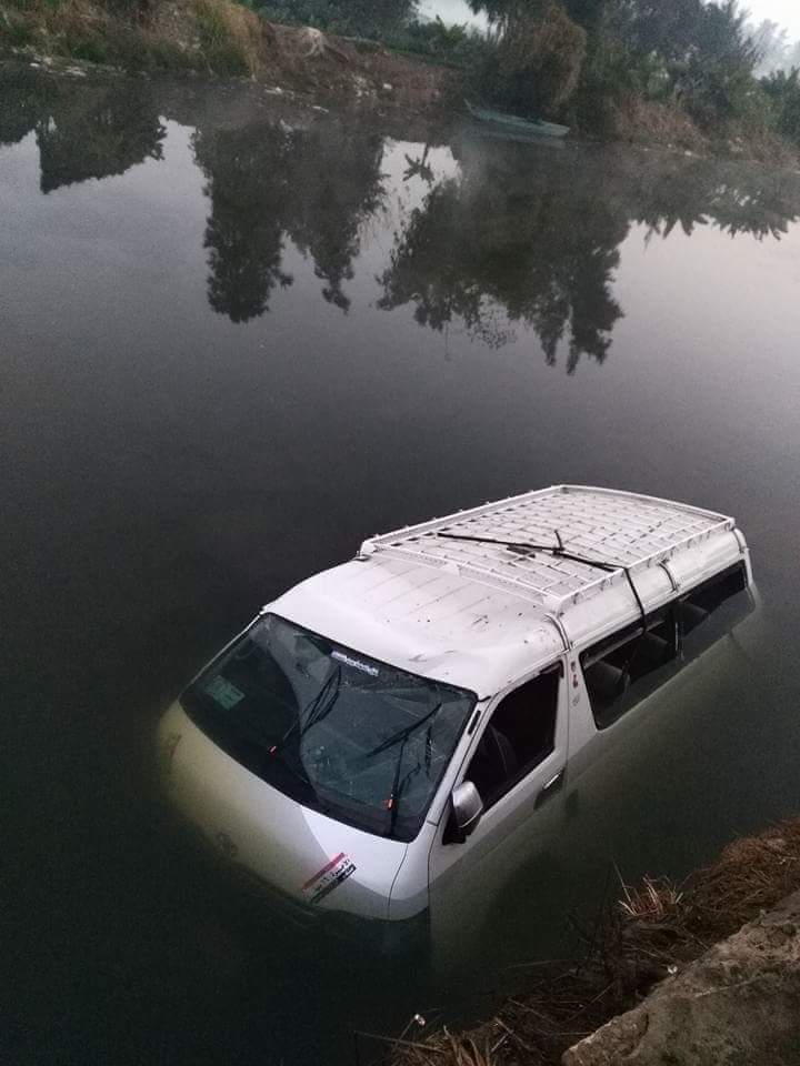 ميكروباص فى الترعة