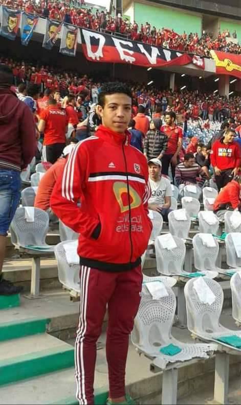 اسلام جابر فى مدرجات الاهلى اسلام جابر فى مدرجات الاهلى