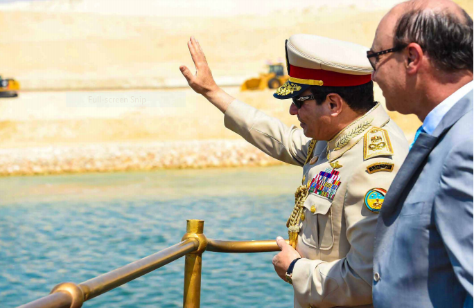 الرئيس السيسى أثناء افتتاح قناة السويس