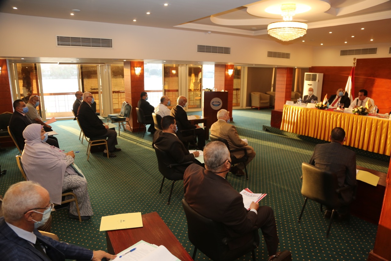 اجتماع مجلس إدارة صندوق تحسين أحوال العاملين بالجامعات المصرية  (1)