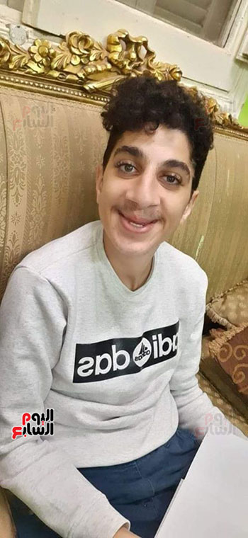 الشاب أحمد ضحية التنمر بكلية التربية الرياضية (4)