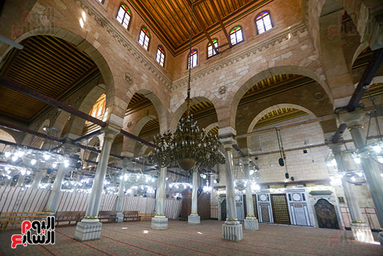 مسجد الحسين من الداخل