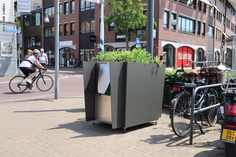 200821113432-02-amsterdam-sustainable-urinals_0