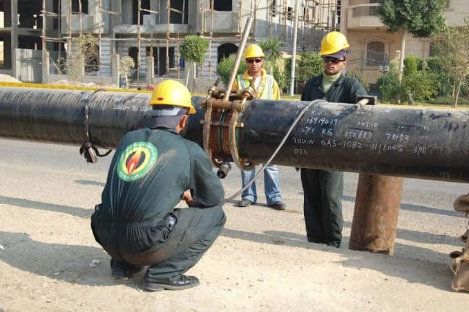 أعمال إصلاحات تسرب الغاز بمدينة نصر (1)