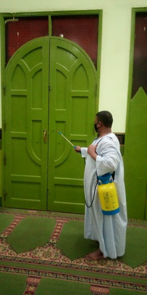 رجال أوقاف الأقصر يواصلون حملات تطهير المساجد  (3)