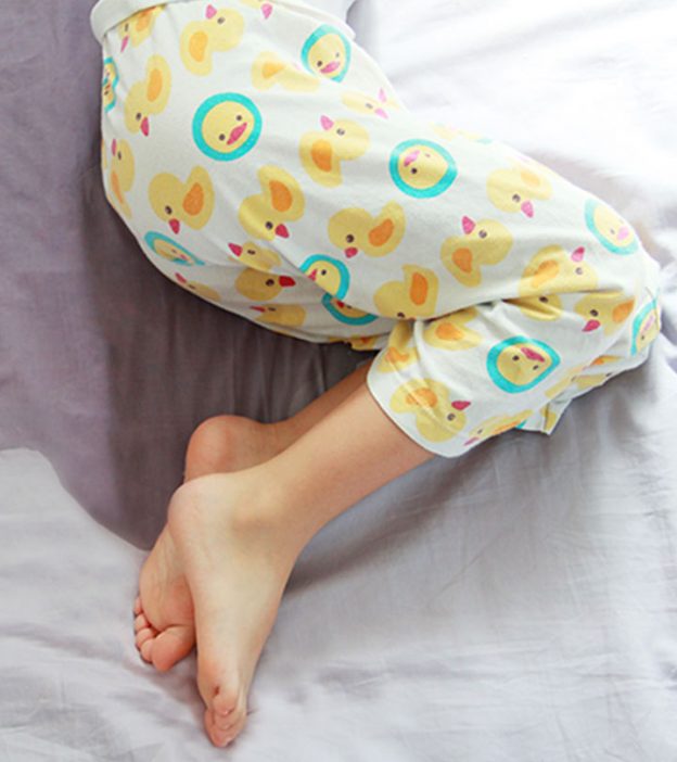 How-To-Stop-Bedwetting-In-Children-624x702