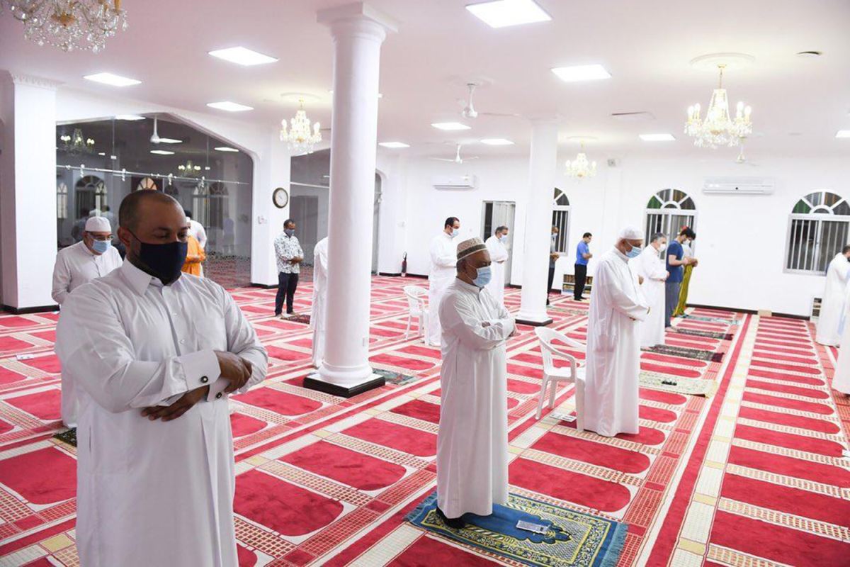 منع المصلين من المكوث في المسجد من بعد الصلاة
