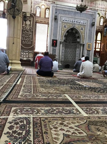توافد المصلين على المساجد (9)
