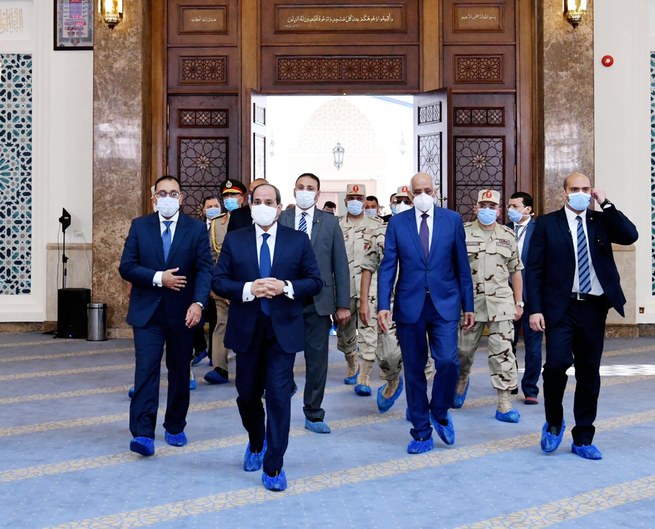 الرئيس عبد الفتاح السيسي يتقدم افتتاح المسجد
