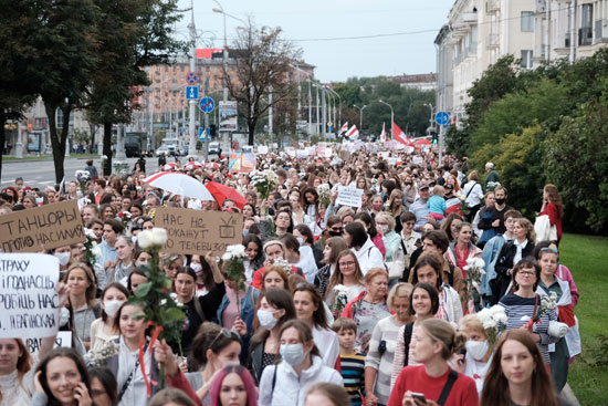 مظاهرات نسائية في بيلاروسيا (5)