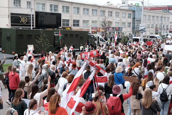 مظاهرات نسائية في بيلاروسيا (3)