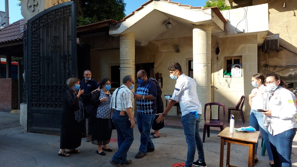 كنائس محافظات مصر تفتح أبوابها من جديد وتدق أجراسها (14)