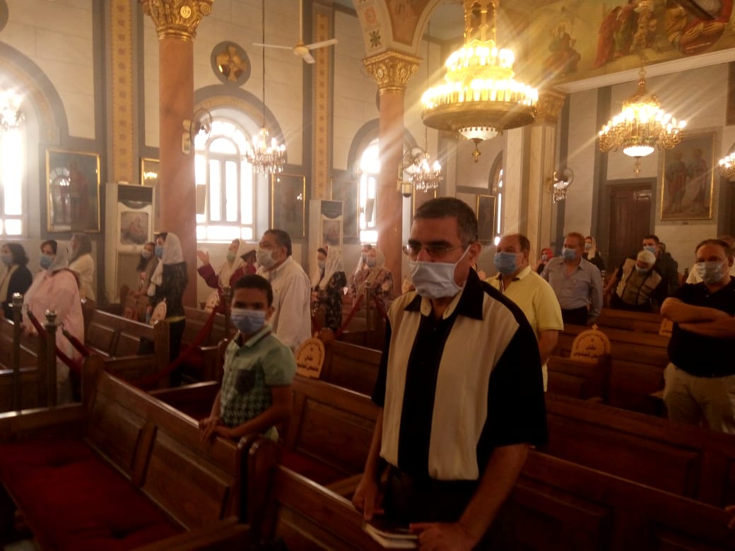 كنائس محافظات مصر تفتح أبوابها من جديد وتدق أجراسها (15)