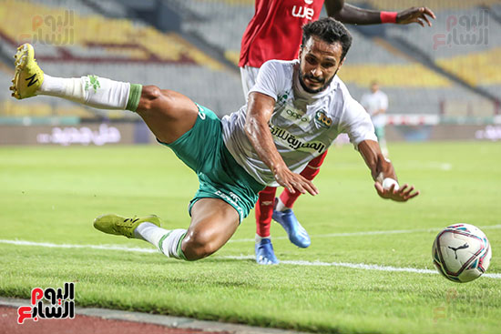 لاعب المصري يسقط امام باددجي